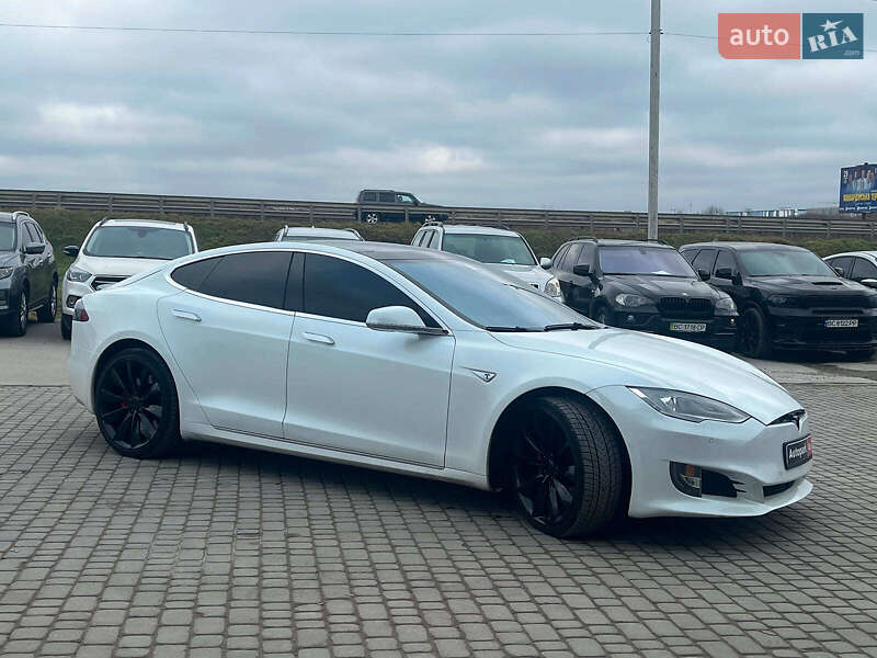 Лифтбек Tesla Model S 2015 в Львове фото 4 Лифтбек Tesla Model S 2015 в Львове