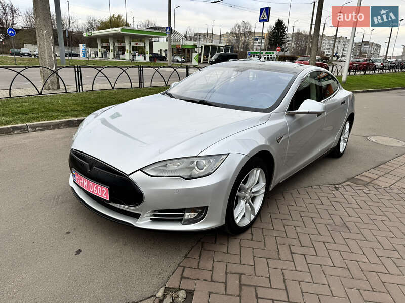 Ліфтбек Tesla Model S 2014 в Луцьку фото 6 Ліфтбек Tesla Model S 2014 в Луцьку