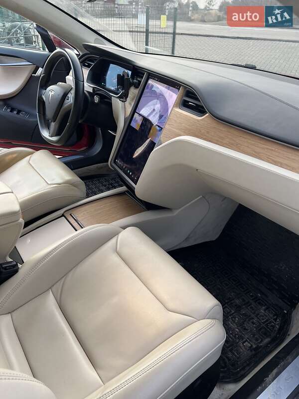 Лифтбек Tesla Model S 2018 в Сарнах фото 31 Лифтбек Tesla Model S 2018 в Сарнах