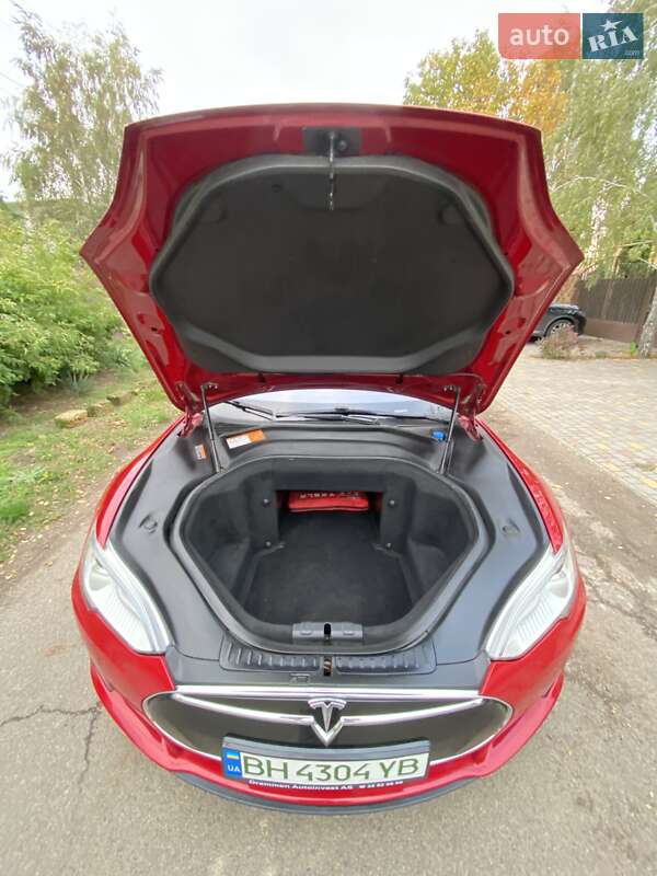 Лифтбек Tesla Model S 2013 в Одессе фото 12 Лифтбек Tesla Model S 2013 в Одессе