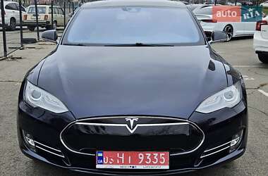 Ліфтбек Tesla Model S 2015 в Києві