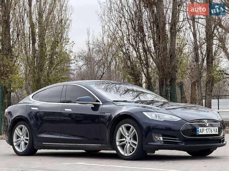 Лифтбек Tesla Model S 2013 в Запорожье фото 2 Лифтбек Tesla Model S 2013 в Запорожье