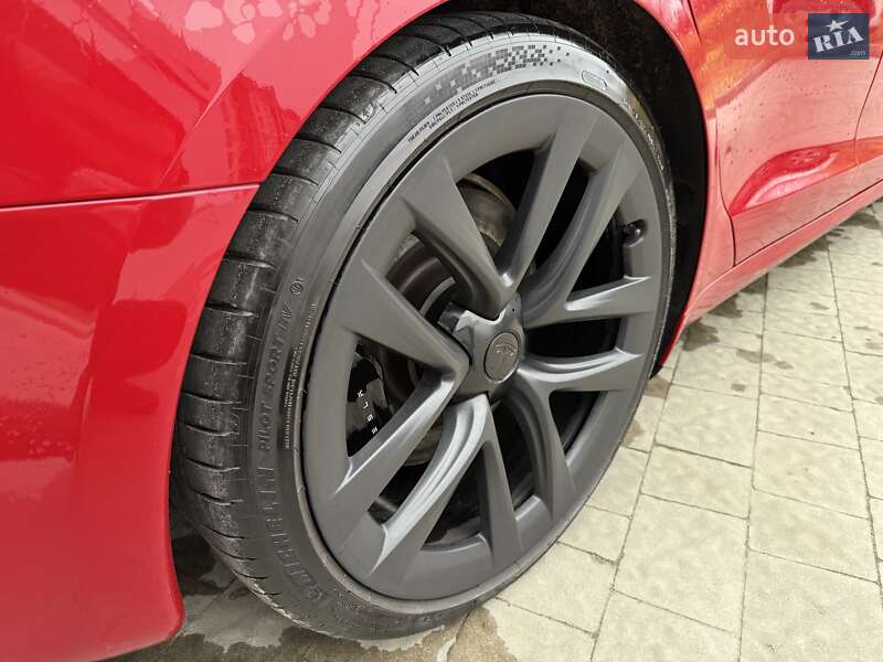 Лифтбек Tesla Model S 2021 в Львове фото 35 Лифтбек Tesla Model S 2021 в Львове