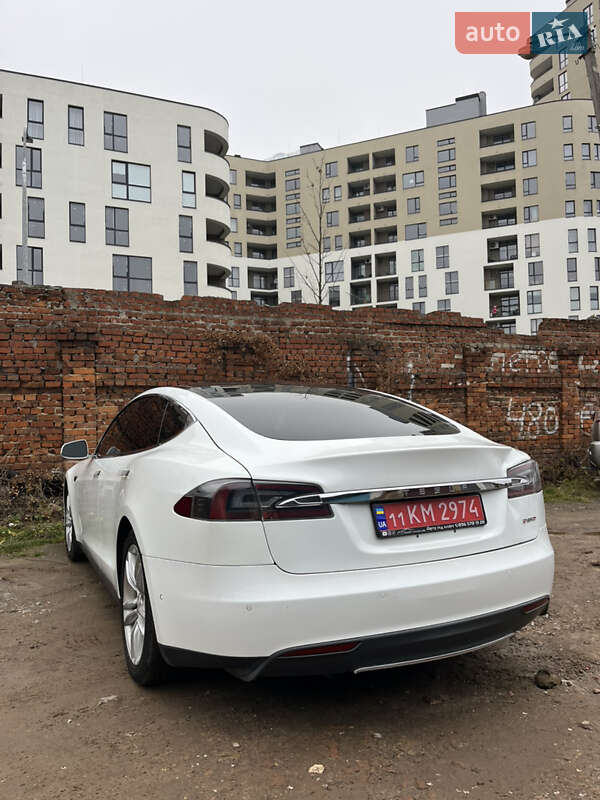 Лифтбек Tesla Model S 2014 в Львове фото 13 Лифтбек Tesla Model S 2014 в Львове