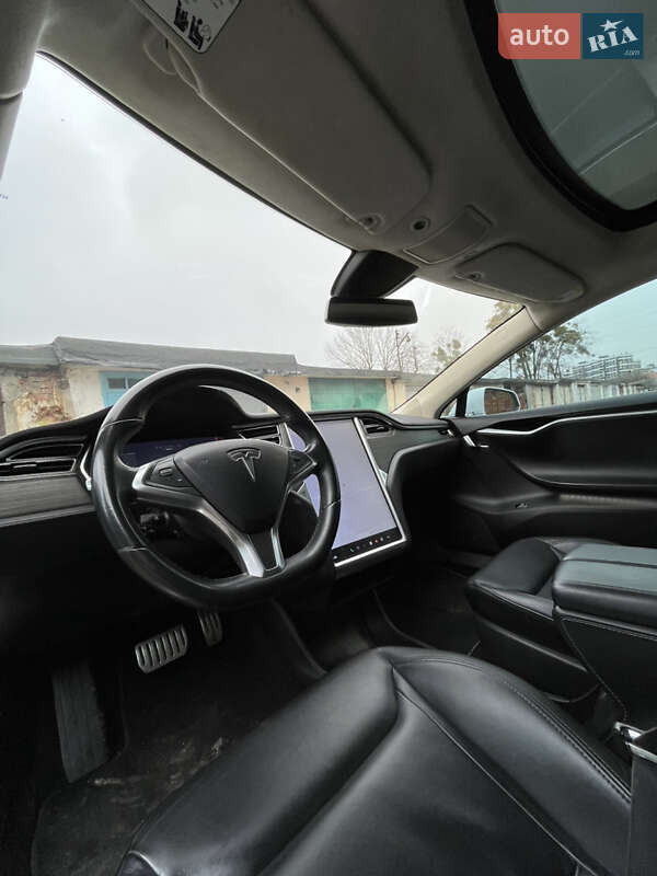 Лифтбек Tesla Model S 2014 в Львове фото 22 Лифтбек Tesla Model S 2014 в Львове