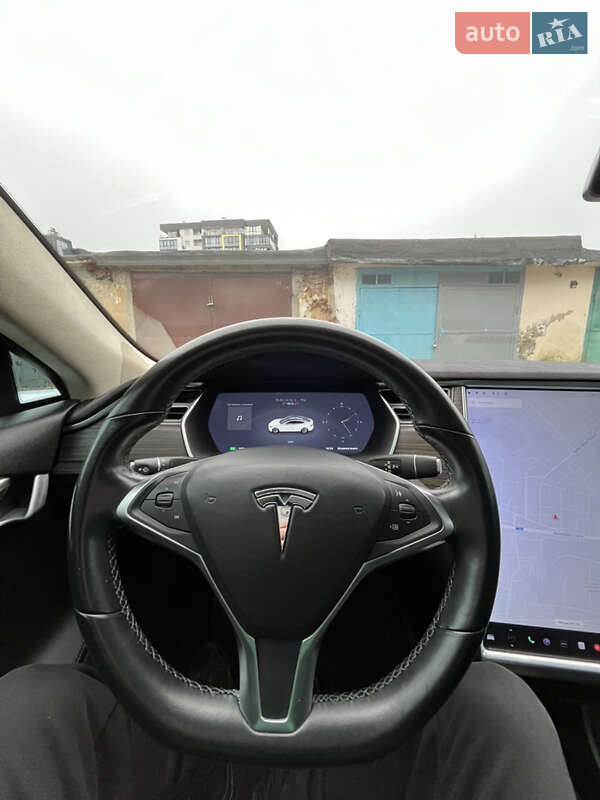 Лифтбек Tesla Model S 2014 в Львове фото 27 Лифтбек Tesla Model S 2014 в Львове