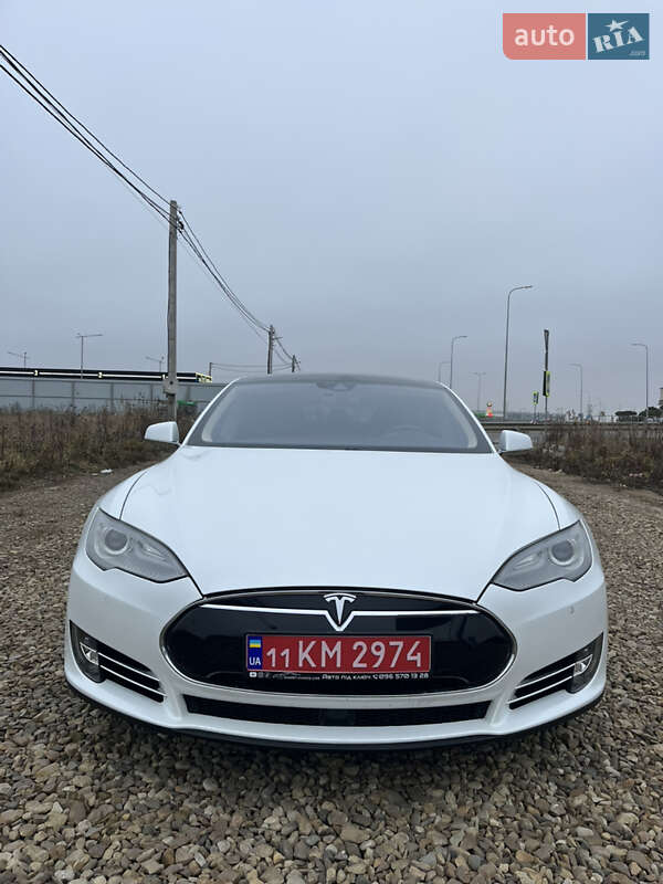 Лифтбек Tesla Model S 2014 в Львове фото 39 Лифтбек Tesla Model S 2014 в Львове