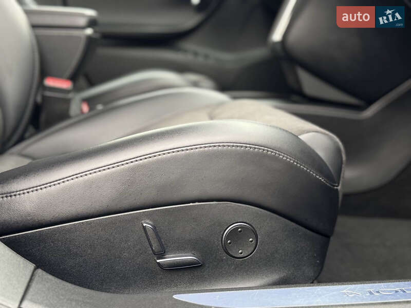 Лифтбек Tesla Model S 2017 в Львове фото 10 Лифтбек Tesla Model S 2017 в Львове