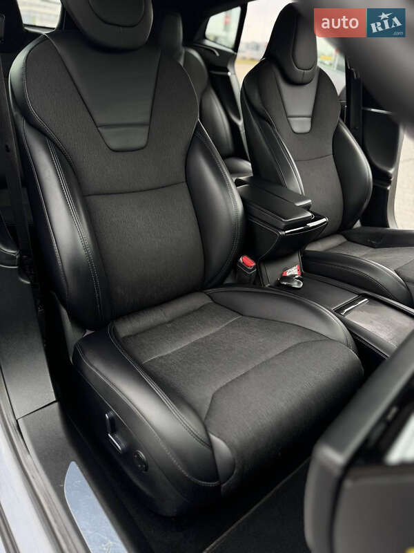 Лифтбек Tesla Model S 2017 в Львове фото 19 Лифтбек Tesla Model S 2017 в Львове