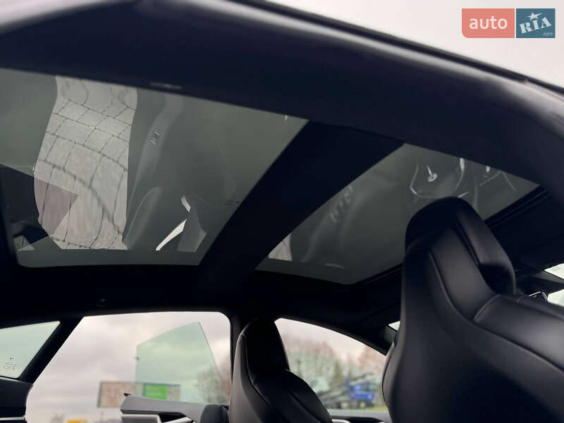 Лифтбек Tesla Model S 2017 в Львове фото 41 Лифтбек Tesla Model S 2017 в Львове