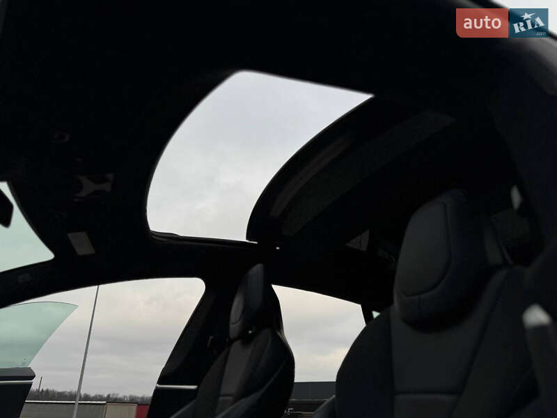 Лифтбек Tesla Model S 2017 в Львове фото 46 Лифтбек Tesla Model S 2017 в Львове