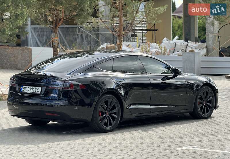Лифтбек Tesla Model S 2018 в Ровно фото 13 Лифтбек Tesla Model S 2018 в Ровно