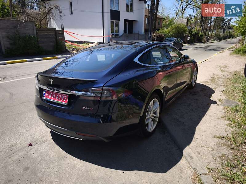 Лифтбек Tesla Model S 2014 в Ирпене