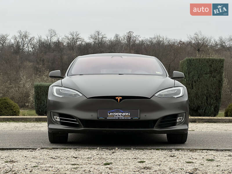 Лифтбек Tesla Model S 2018 в Днепре
