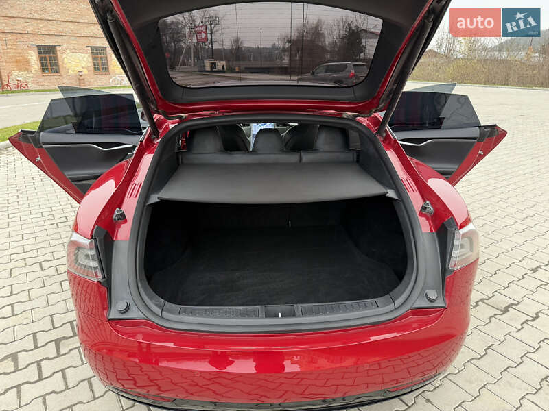 Лифтбек Tesla Model S 2018 в Бережанах фото 11 Лифтбек Tesla Model S 2018 в Бережанах