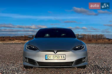 Лифтбек Tesla Model S 2016 в Украинке