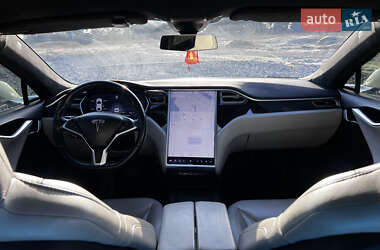 Лифтбек Tesla Model S 2016 в Украинке