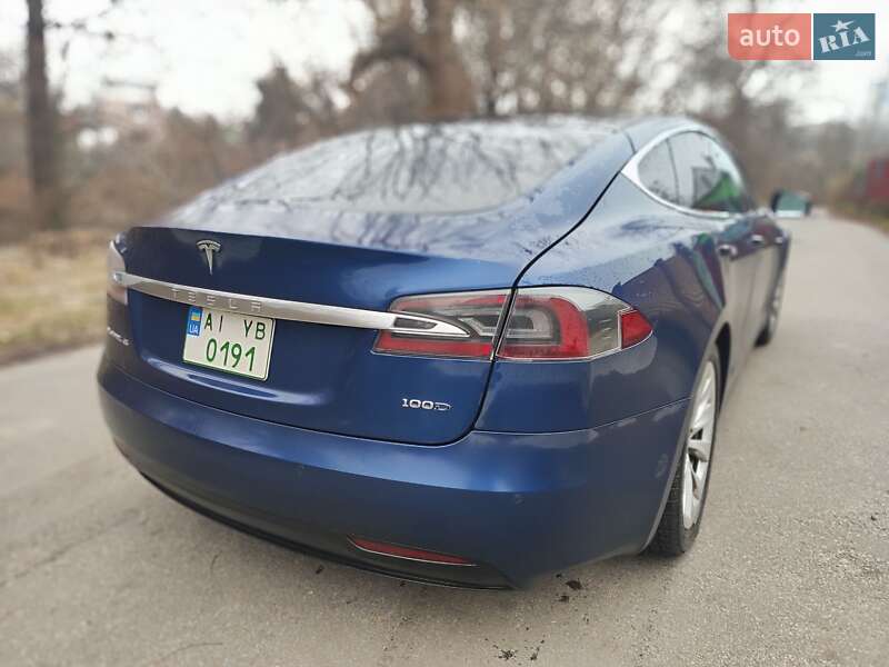 Лифтбек Tesla Model S 2017 в Киеве фото 19 Лифтбек Tesla Model S 2017 в Киеве