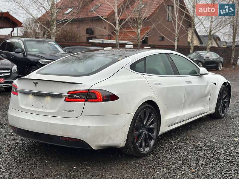 Лифтбек Tesla Model S 2020 в Луцке фото 4 Лифтбек Tesla Model S 2020 в Луцке