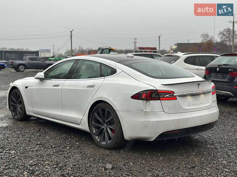 Лифтбек Tesla Model S 2020 в Луцке фото 6 Лифтбек Tesla Model S 2020 в Луцке