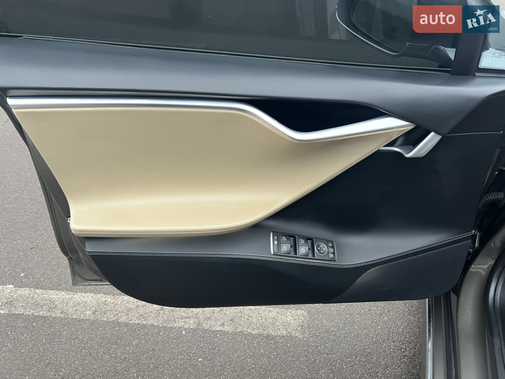 2015 Tesla Model S - мініатюра 15