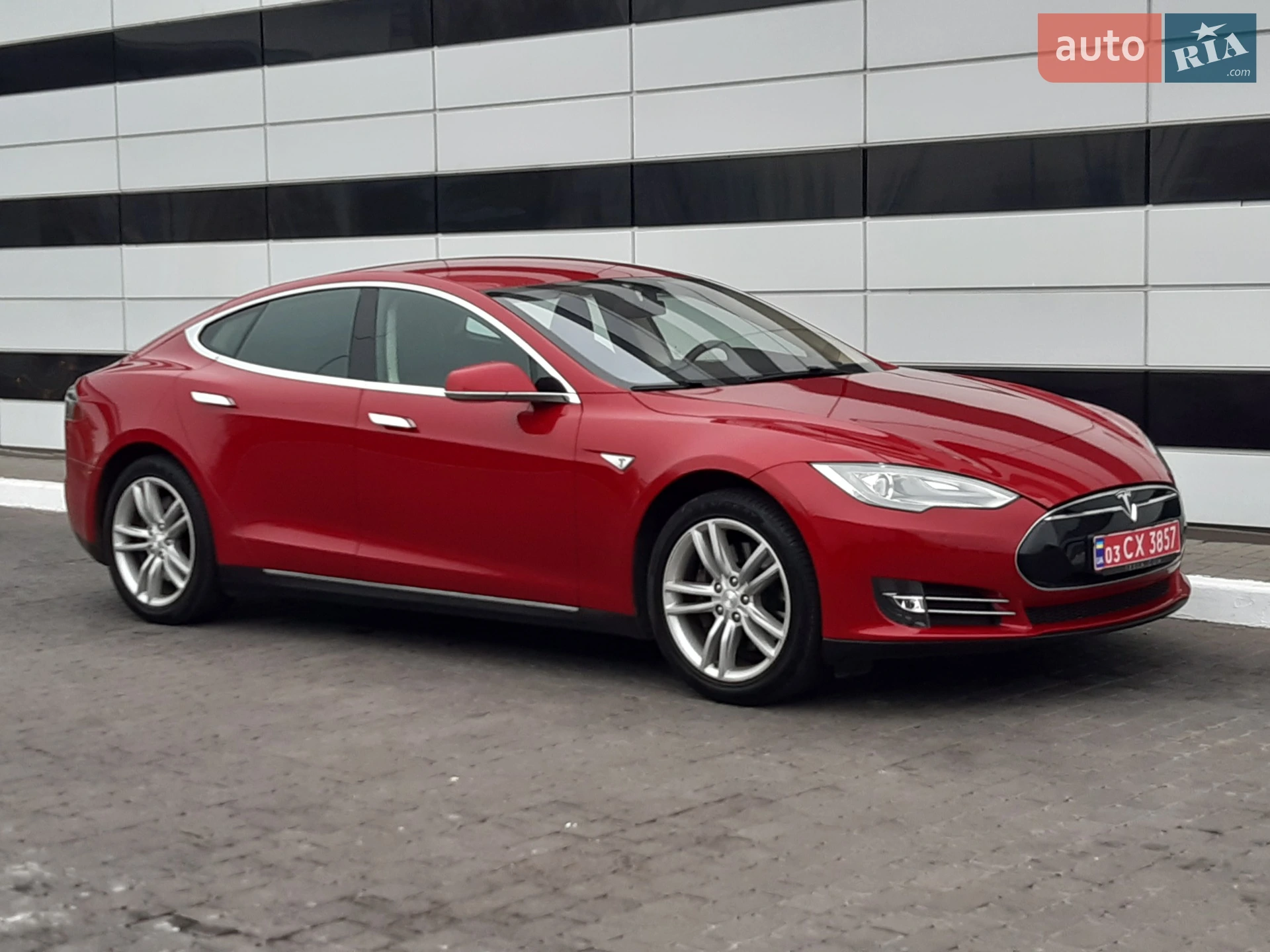 2014 Tesla Model S - мініатюра 10