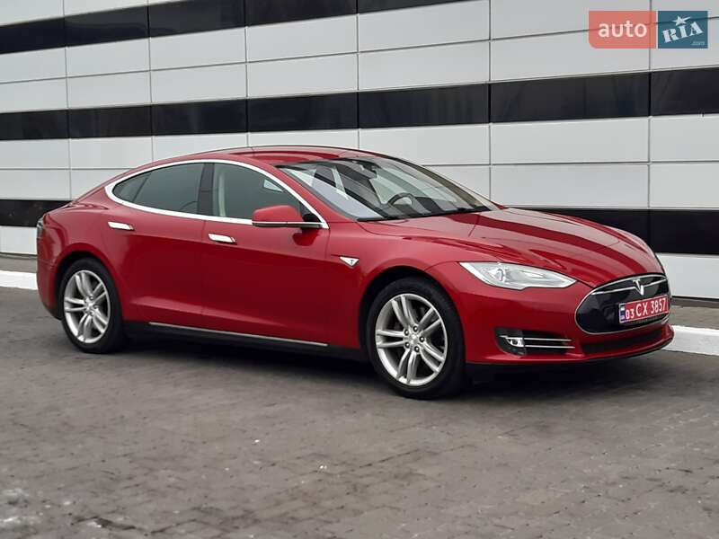 Лифтбек Tesla Model S 2014 в Ровно