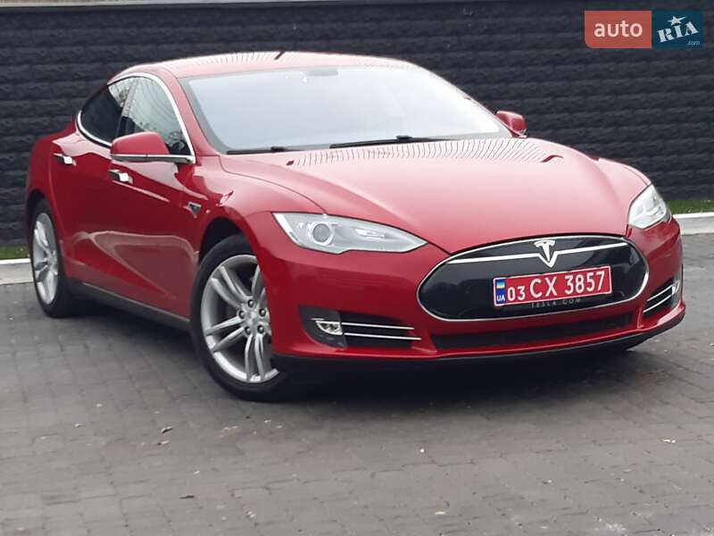 Лифтбек Tesla Model S 2014 в Ровно