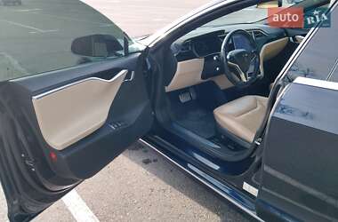 Лифтбек Tesla Model S 2014 в Киеве