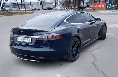 Лифтбек Tesla Model S 2014 в Киеве
