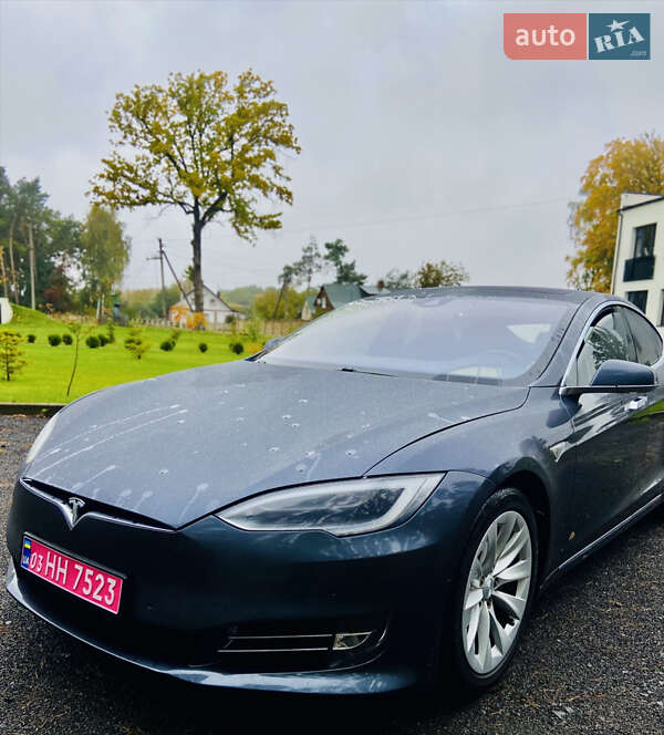 Лифтбек Tesla Model S 2016 в Луцке фото 23 Лифтбек Tesla Model S 2016 в Луцке
