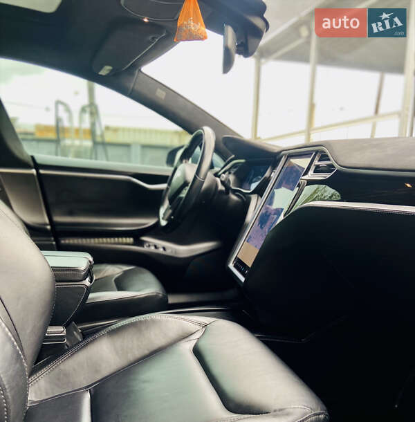 Лифтбек Tesla Model S 2016 в Луцке фото 37 Лифтбек Tesla Model S 2016 в Луцке