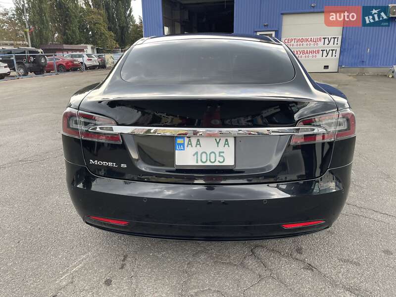 Лифтбек Tesla Model S 2016 в Киеве фото 29 Лифтбек Tesla Model S 2016 в Киеве