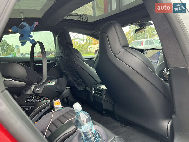 Лифтбек Tesla Model S 2018 в Львове фото 22 Лифтбек Tesla Model S 2018 в Львове