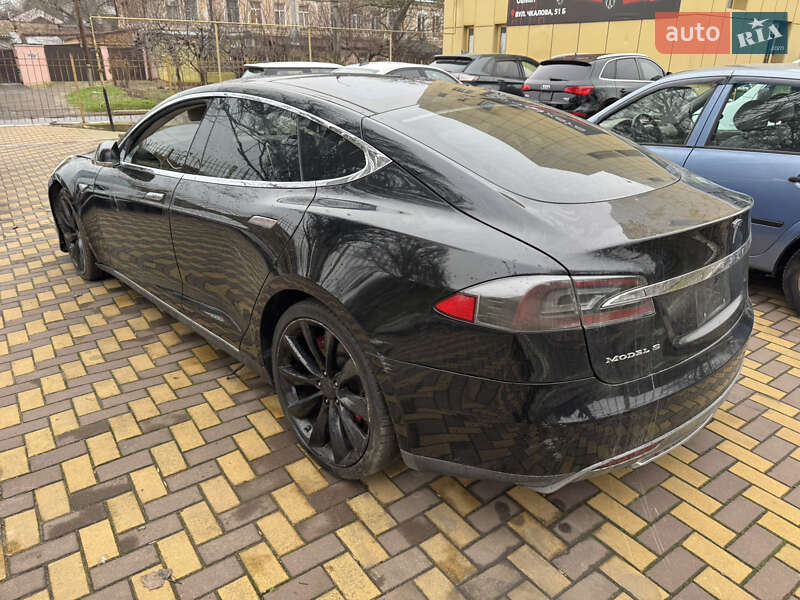 Лифтбек Tesla Model S 2013 в Николаеве