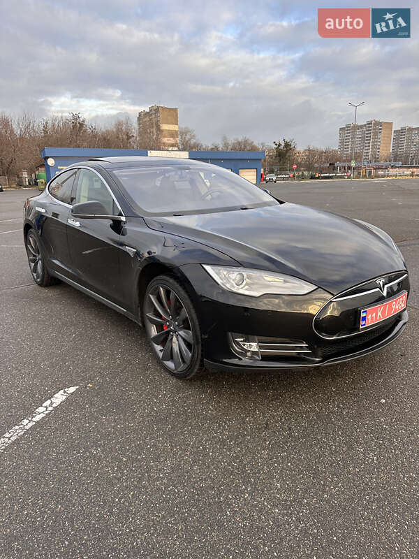 Лифтбек Tesla Model S 2014 в Киеве фото 2 Лифтбек Tesla Model S 2014 в Киеве