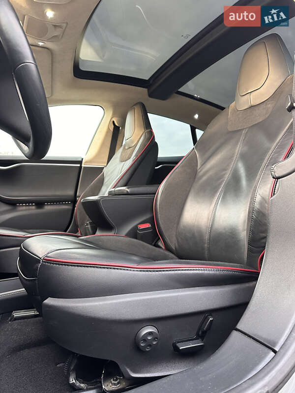 Лифтбек Tesla Model S 2014 в Киеве фото 26 Лифтбек Tesla Model S 2014 в Киеве