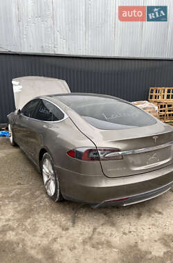 Ліфтбек Tesla Model S 2015 в Великодолинському