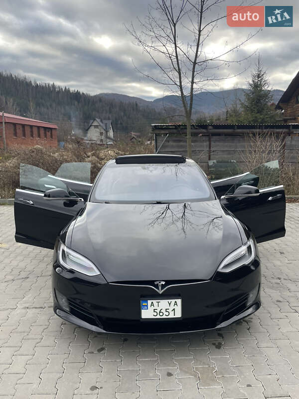 Лифтбек Tesla Model S 2016 в Яремче фото 10 Лифтбек Tesla Model S 2016 в Яремче
