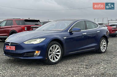 Ліфтбек Tesla Model S 2016 в Луцьку