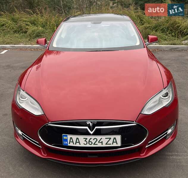 Лифтбек Tesla Model S 2013 в Киеве