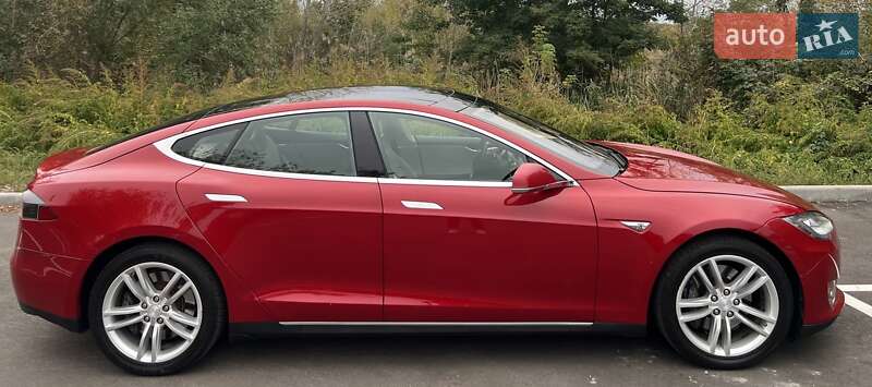 Лифтбек Tesla Model S 2013 в Киеве фото 4 Лифтбек Tesla Model S 2013 в Киеве