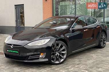 Лифтбек Tesla Model S 2019 в Киеве