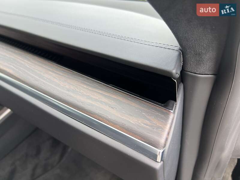 Лифтбек Tesla Model S 2023 в Киеве фото 28 Лифтбек Tesla Model S 2023 в Киеве