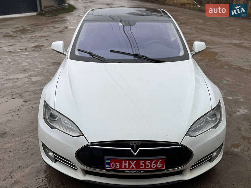 Лифтбек Tesla Model S 2014 в Львове фото 2 Лифтбек Tesla Model S 2014 в Львове