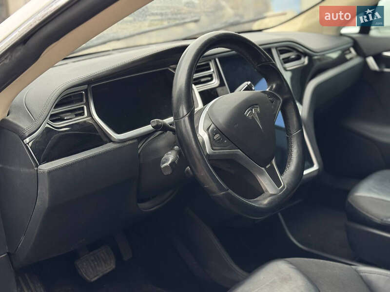 Лифтбек Tesla Model S 2014 в Львове фото 7 Лифтбек Tesla Model S 2014 в Львове