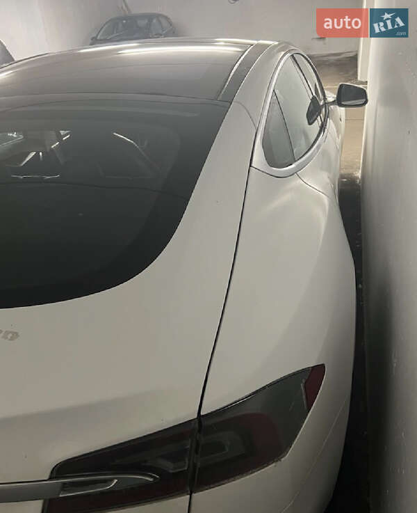 Лифтбек Tesla Model S 2014 в Львове фото 30 Лифтбек Tesla Model S 2014 в Львове