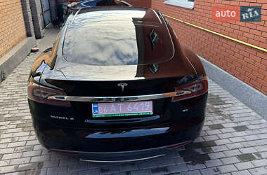 Лифтбек Tesla Model S 2013 в Виннице