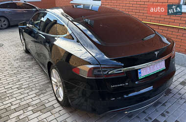 Лифтбек Tesla Model S 2013 в Виннице