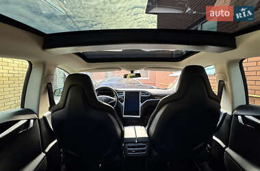 Лифтбек Tesla Model S 2013 в Виннице